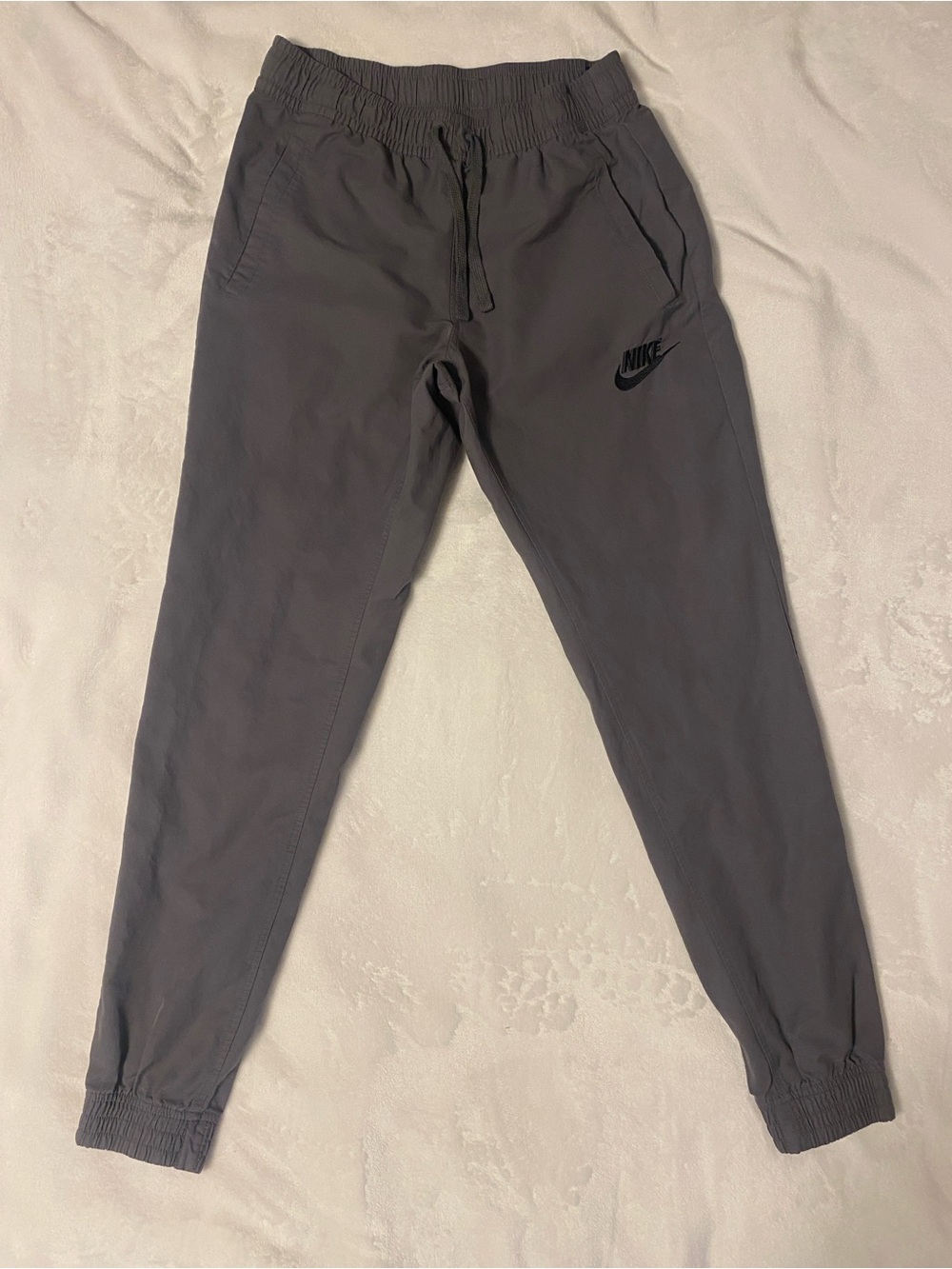 Nike Men’s Dark Gray Jogger Sweatpants